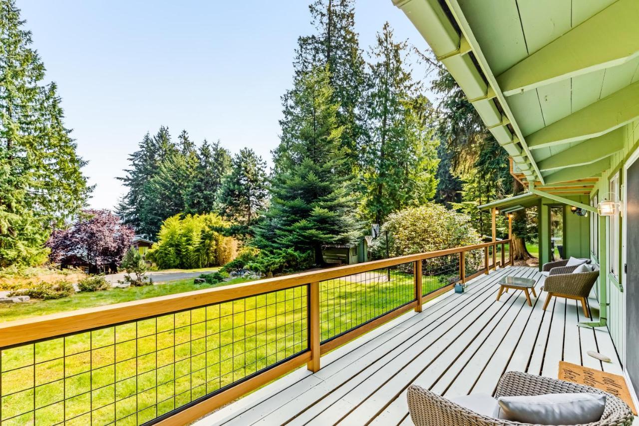 Tall Cedars Cabin By The Water Eastsound Exterior photo