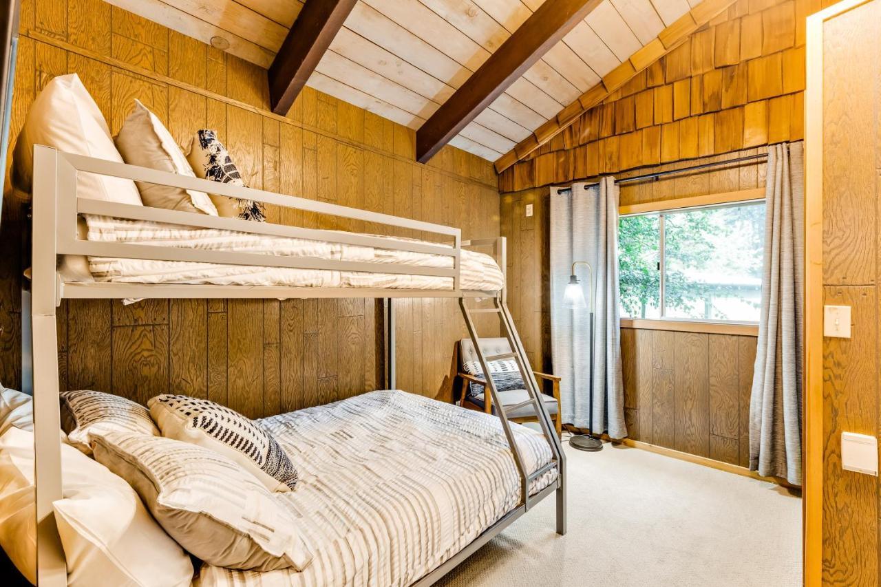 Tall Cedars Cabin By The Water Eastsound Exterior photo