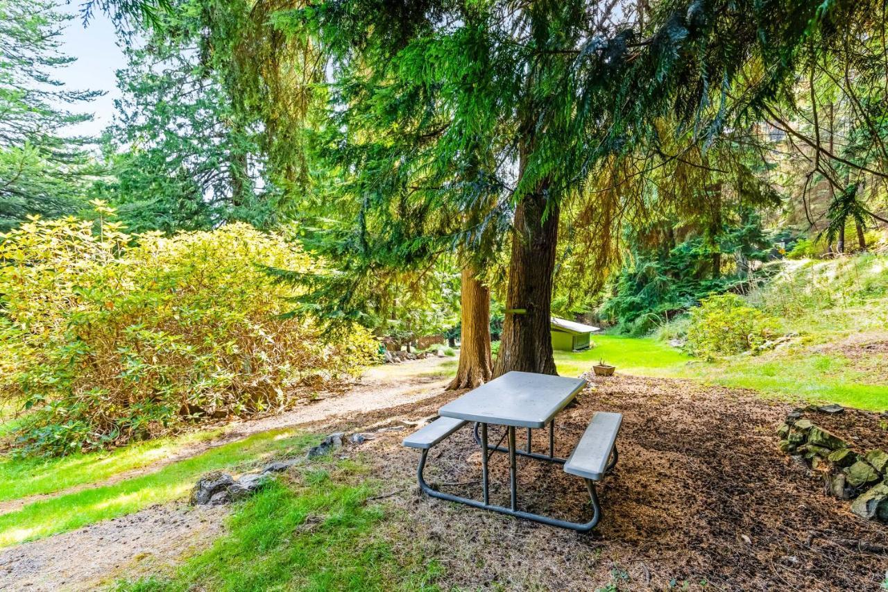 Tall Cedars Cabin By The Water Eastsound Exterior photo