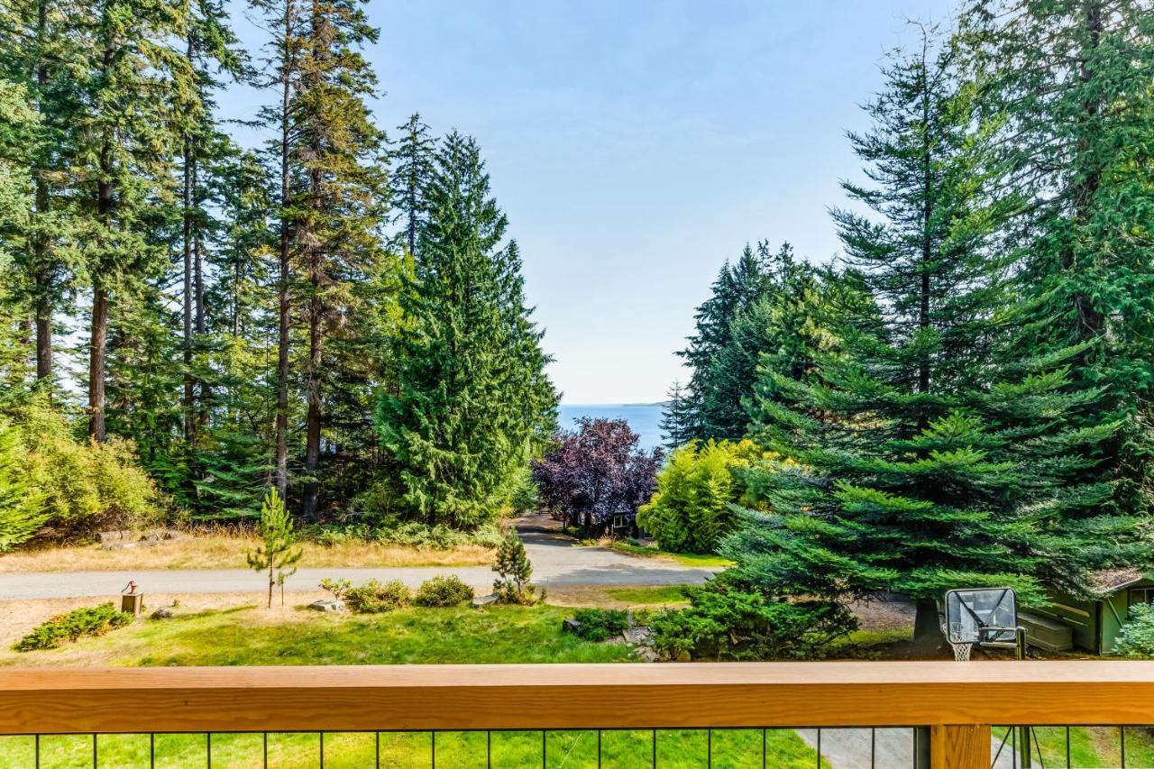 Tall Cedars Cabin By The Water Eastsound Exterior photo