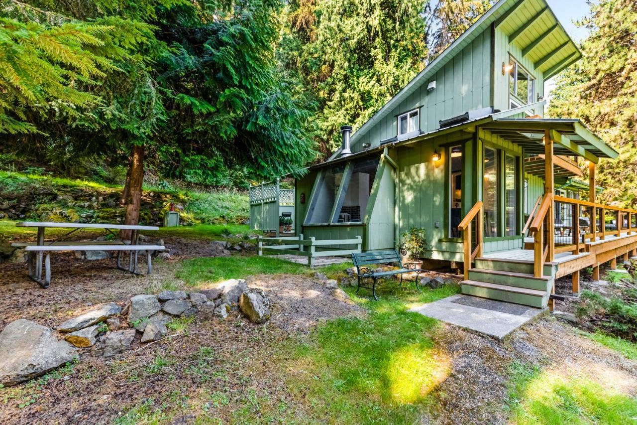 Tall Cedars Cabin By The Water Eastsound Exterior photo